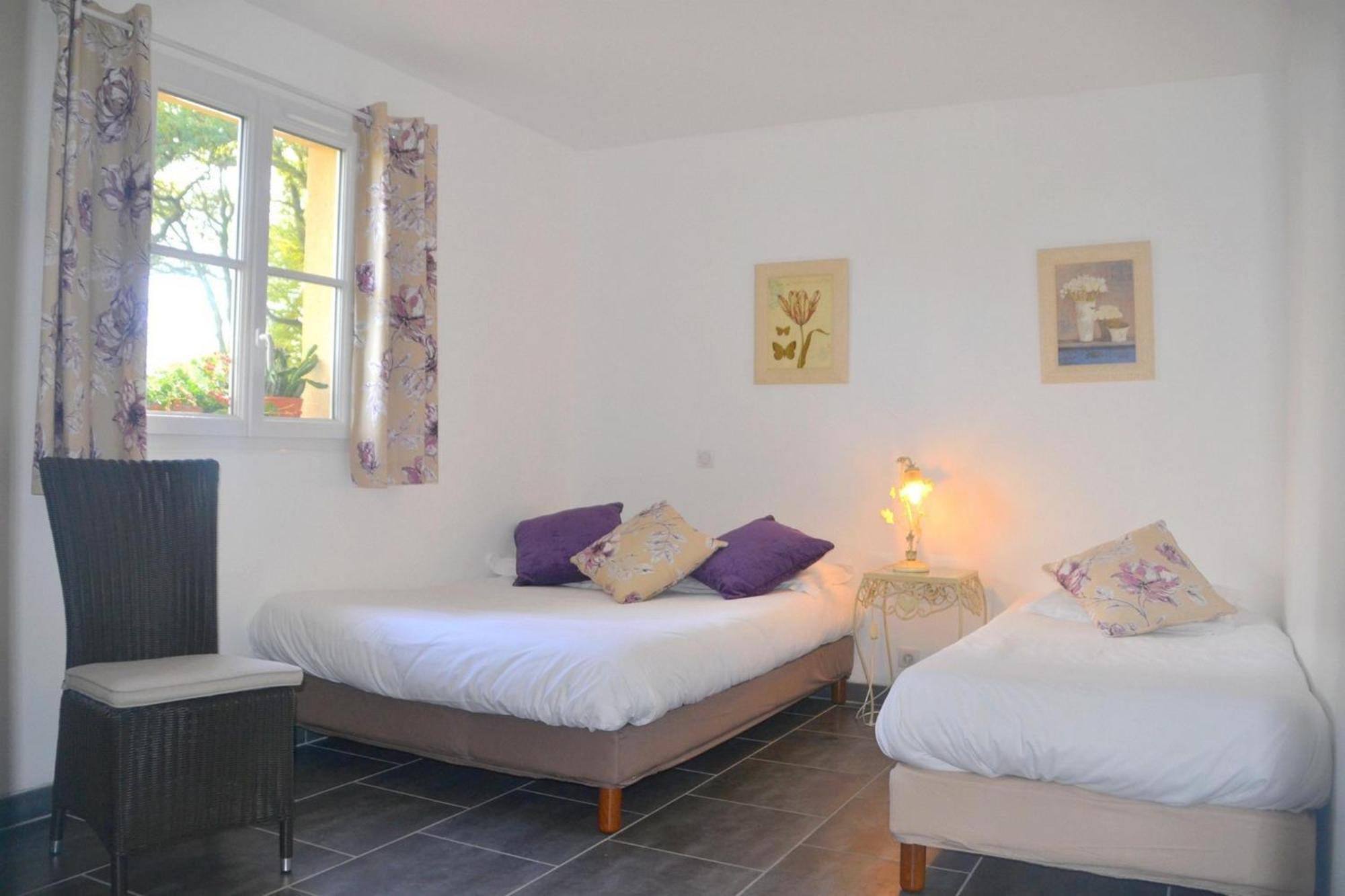 סן-פרז'ו Hotel Les Grands Chenes חדר תמונה